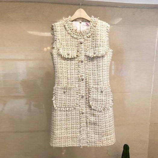 アウター ベスト ノースリーブ 前開き ボタン ポケット ラウンドネック ツイード ミディアム丈 大人可愛い きれいめ シンプル 上品 おしゃれ かっこいい カジュアル こなれ感 レトロ 個性的 アウター ベスト ノースリーブ 前開き ボタン ポケット ラウンドネック ツイード ミディアム丈 大人可愛い きれいめ シンプル 上品 おしゃれ かっこいい カジュアル こなれ感 レトロ 個性的