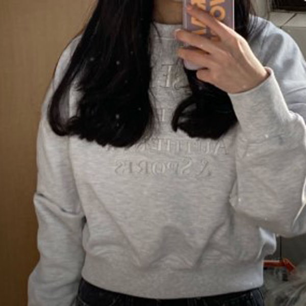 TWICE ジヒョちゃん着用 韓国ブランド【TYPESERVICE】(タイプサービス) Arch Logo Crop Sweatshirt  [Melange Gray] 国内発送