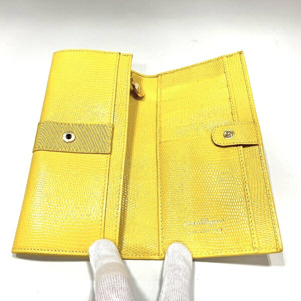 フェラガモ ヴァラ 3059 型押しレザー イエロー 財布 2つ折り長財布 レディース 【中古】 フェラガモ ヴァラ 3059 型押しレザー イエロー 財布 2つ折り長財布 レディース 【中古】