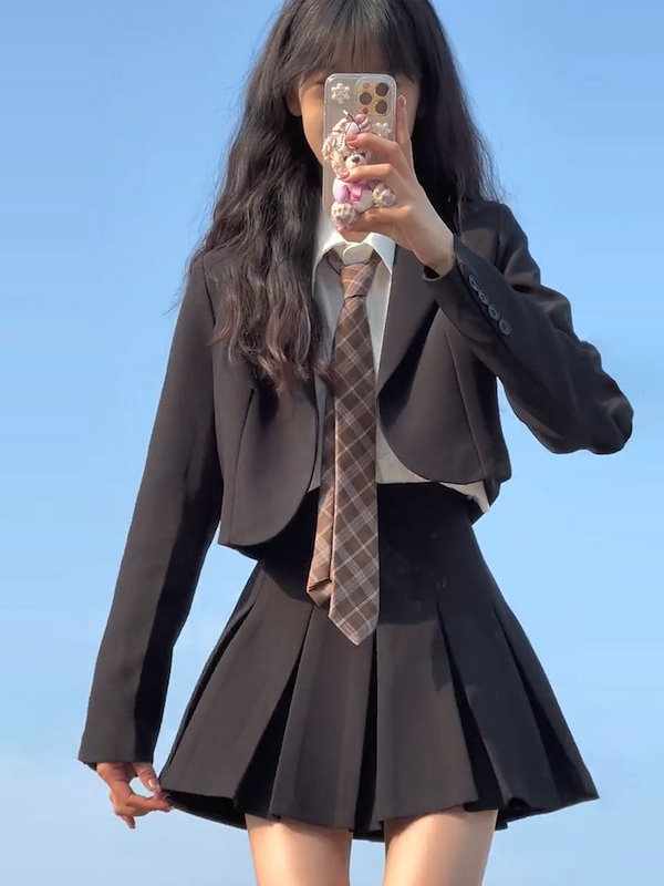 Qoo10] 四点セット セットアップ セーラー服 文
