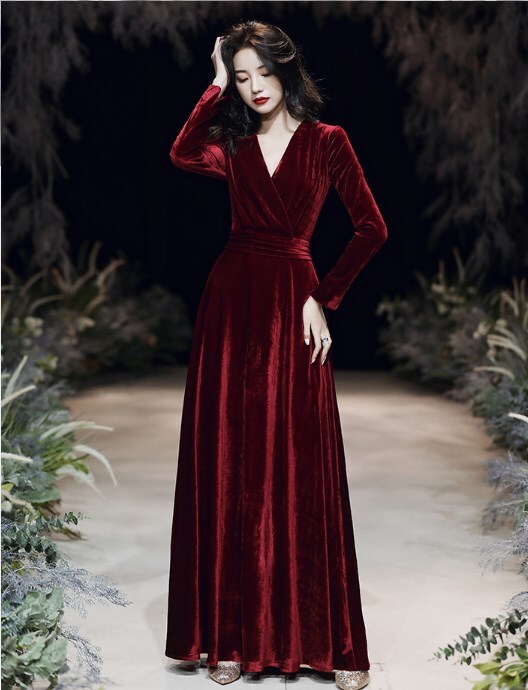 ワインレッド夏ドレススカート女性ビッグサイズプレミアム感 ワンピース ワンピドレス ロング丈 長袖 Vネック ストレート プリーツ ファスナー ハイウエスト 大人可愛い きれいめ シンプル 大人 上品 ワインレッド夏ドレススカート女性ビッグサイズプレミアム感 ワンピース ワンピドレス ロング丈 長袖 Vネック ストレート プリーツ ファスナー ハイウエスト 大人可愛い きれいめ シンプル 大人 上品