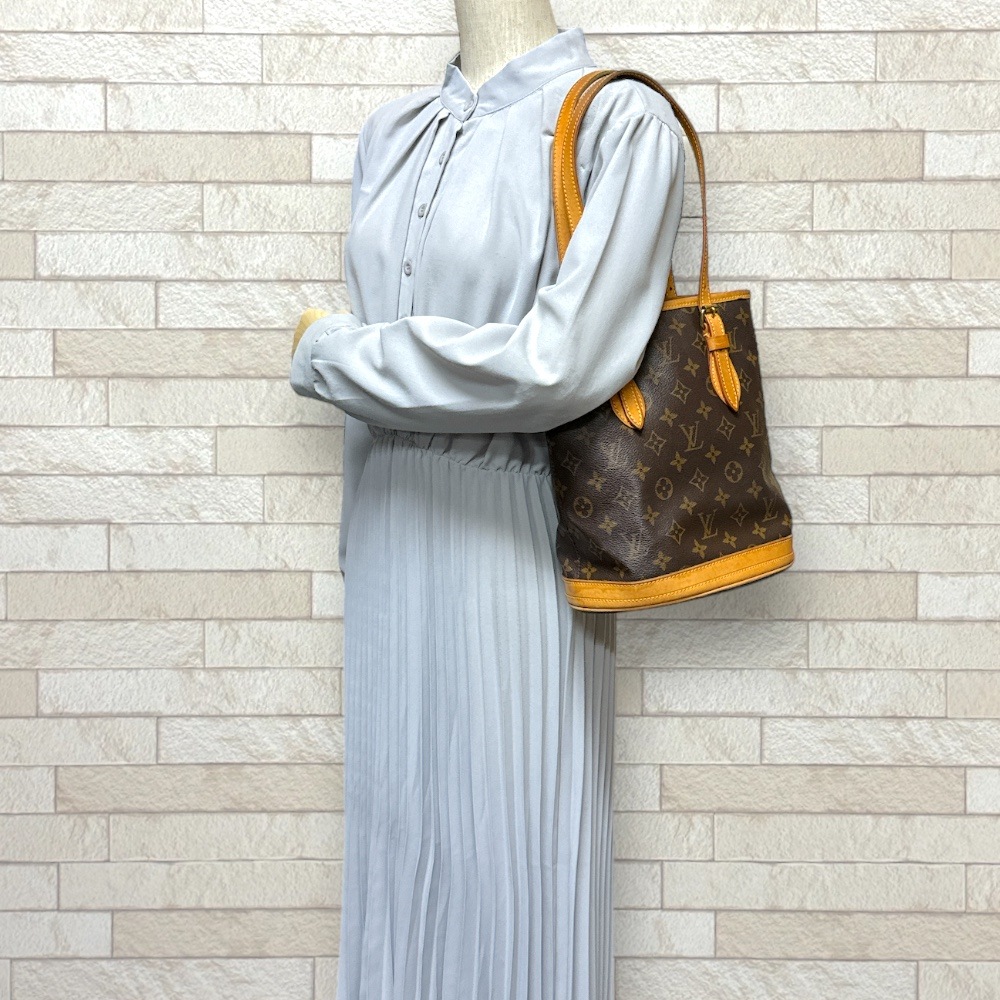 ルイヴィトン バケットPM モノグラム ショルダーバッグ モノグラムキャンバス M42238 ブラウン LOUIS VUITTON 中古 ルイヴィトン バケットPM モノグラム ショルダーバッグ モノグラムキャンバス M42238 ブラウン LOUIS VUITTON 中古