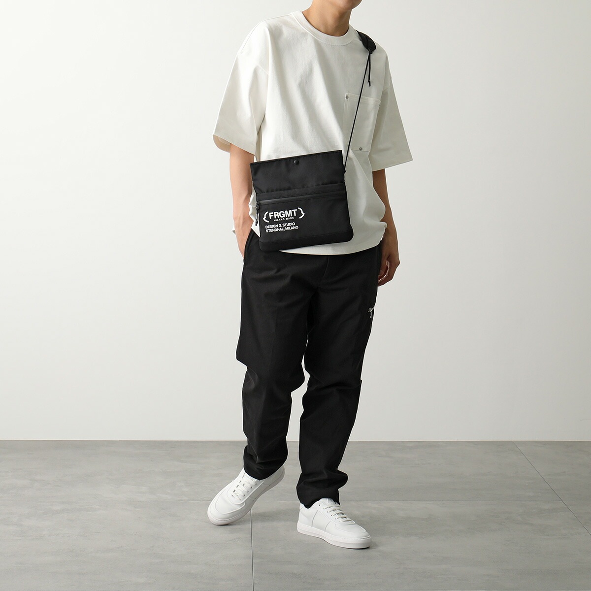 MONCLER GENIUS モンクレール サコッシュ 5L00001 M2471 メンズ