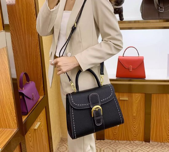 ハンドバッグ レディース バッグ 鞄 かばん ショルダーバッグ 2WAY 肩掛けバッグ 斜め掛けバッグ きれいめ エレガント カジュアル お出かけ おしゃれ 合成皮革 スタイリッシュ ファッション