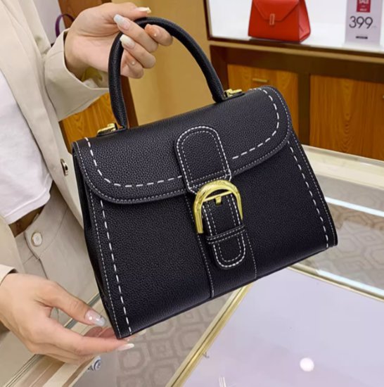 ハンドバッグ レディース バッグ 鞄 かばん ショルダーバッグ 2WAY 肩掛けバッグ 斜め掛けバッグ きれいめ エレガント カジュアル お出かけ おしゃれ 合成皮革 スタイリッシュ ファッション