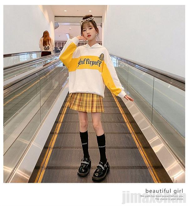 今すぐ欲しい！キッズ 女の子 2点上下セット スカート パーカー セットアップ 長袖シャツ 長袖パーカー プリーツスカート フード付き 卒園式 女児 ギャザー ウエストゴム 秋 冬 春 ジ