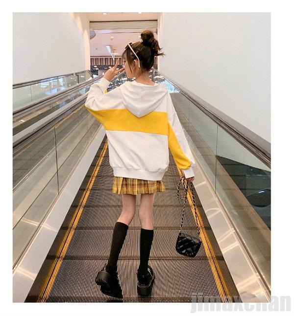 今すぐ欲しい！キッズ 女の子 2点上下セット スカート パーカー セットアップ 長袖シャツ 長袖パーカー プリーツスカート フード付き 卒園式 女児 ギャザー ウエストゴム 秋 冬 春 ジ