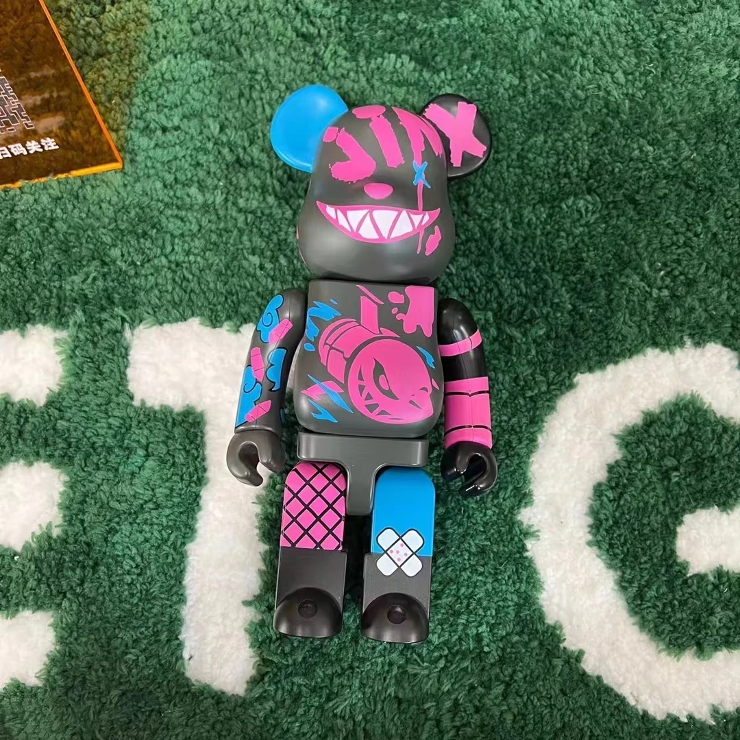 ベアブリック 400% 28 センチメートル Be@rbrickly リーグオブレジェンド LOL ジンクス ランナウェイ ロリ グラフィティ JINX 400% デスクトップ オーナメント