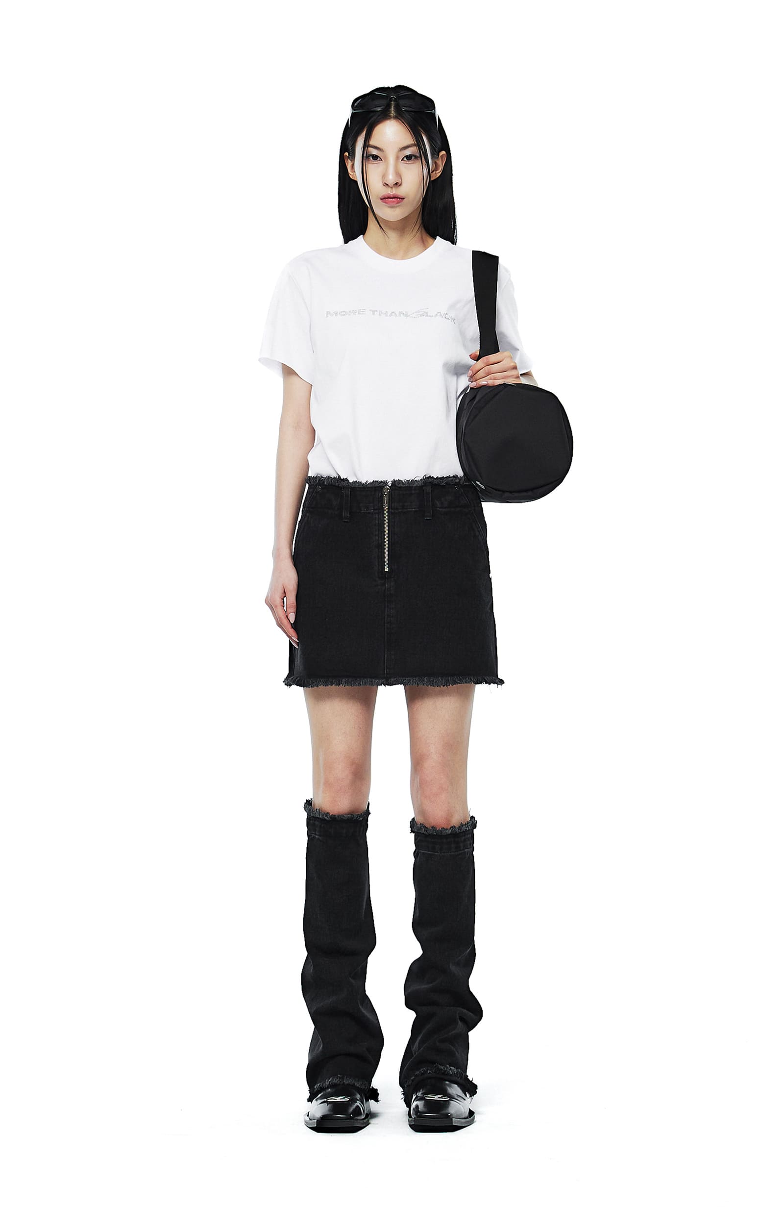 MORE THAN BLACK] CUT OFF DENIM LEG WARMER その他 靴下