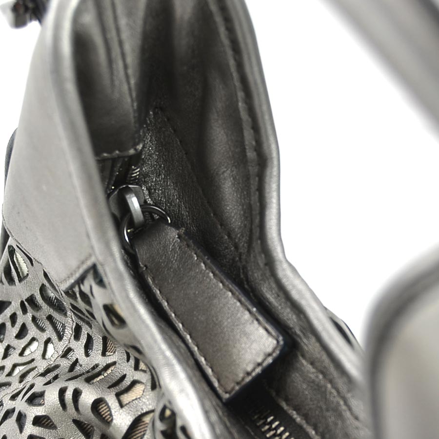 バーバリー BURBERRY ショルダーバッグ レザー/キャンバス メタリックグレー/ベージュ レディース e59932a