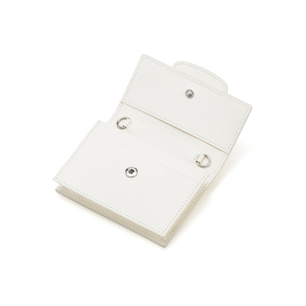 Qoo10] CARLYN Poze Chain Wallet 4色