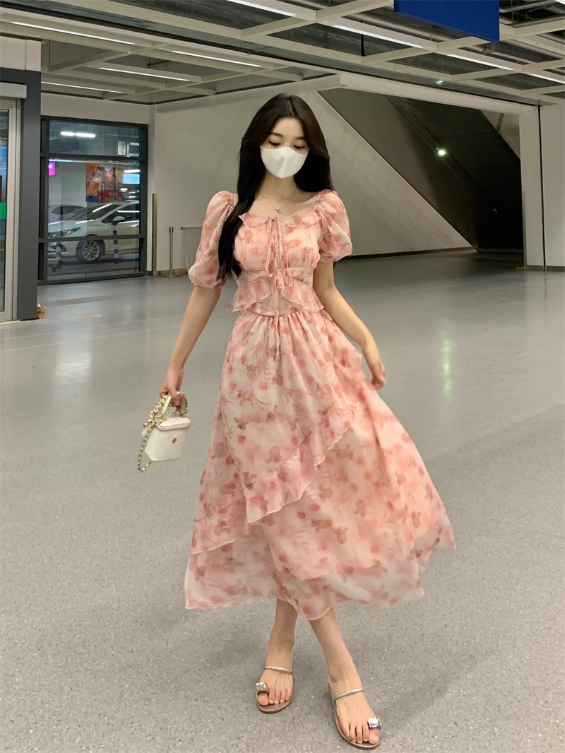 個性的 夏服 ワンピース ワンピドレス フレアワンピース ティアード ロジスワンピ ロング アンクル 袖あり 半袖 五分袖 パフスリーブ フレアスリーブ ボウタイ 襟付き フレア セミフレア