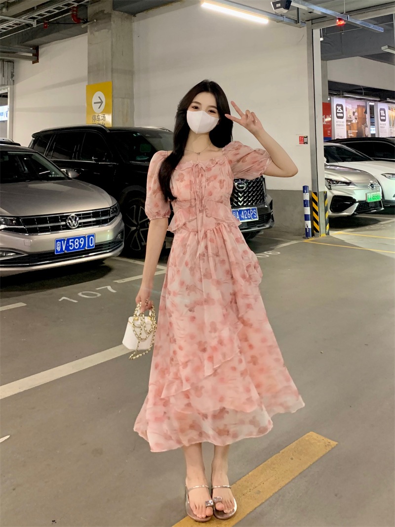 個性的 夏服 ワンピース ワンピドレス フレアワンピース ティアード ロジスワンピ ロング アンクル 袖あり 半袖 五分袖 パフスリーブ フレアスリーブ ボウタイ 襟付き フレア セミフレア