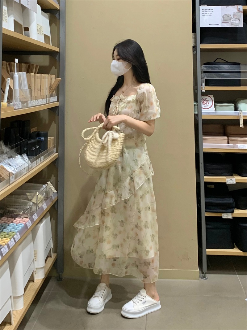 個性的 夏服 ワンピース ワンピドレス フレアワンピース ティアード ロジスワンピ ロング アンクル 袖あり 半袖 五分袖 パフスリーブ フレアスリーブ ボウタイ 襟付き フレア セミフレア