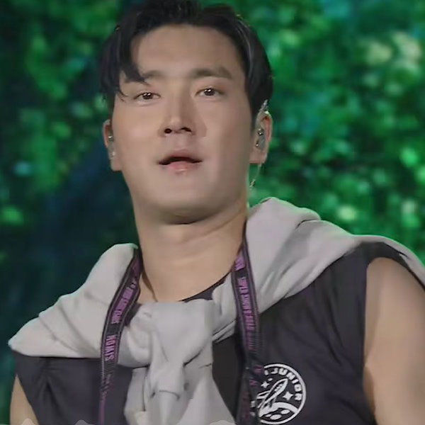 Qoo10] 【2枚購入で200円 OFF！】スーパー