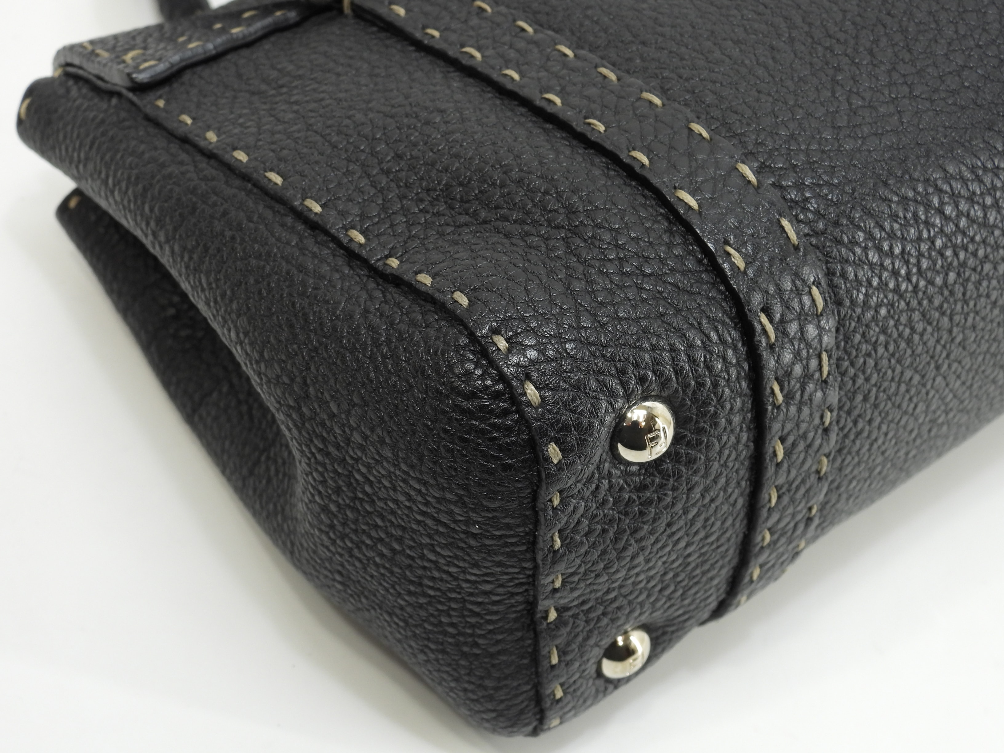 ミニリンダ セレリアレザー 黒 シルバー金具 ハンドバッグ小 極美品@ 24 ミニリンダ セレリアレザー 黒 シルバー金具 ハンドバッグ小 極美品@ 24