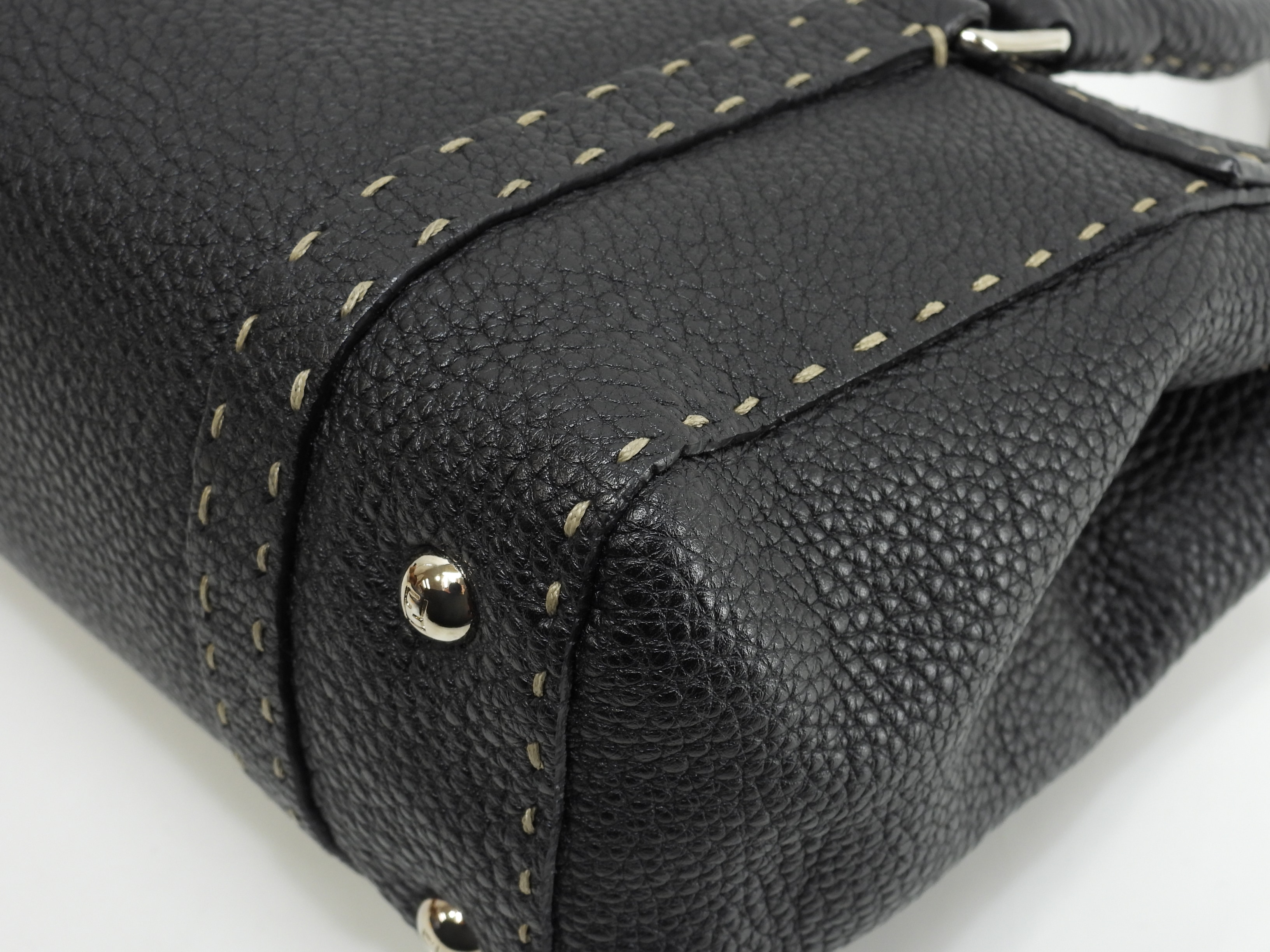 ミニリンダ セレリアレザー 黒 シルバー金具 ハンドバッグ小 極美品@ 24 ミニリンダ セレリアレザー 黒 シルバー金具 ハンドバッグ小 極美品@ 24