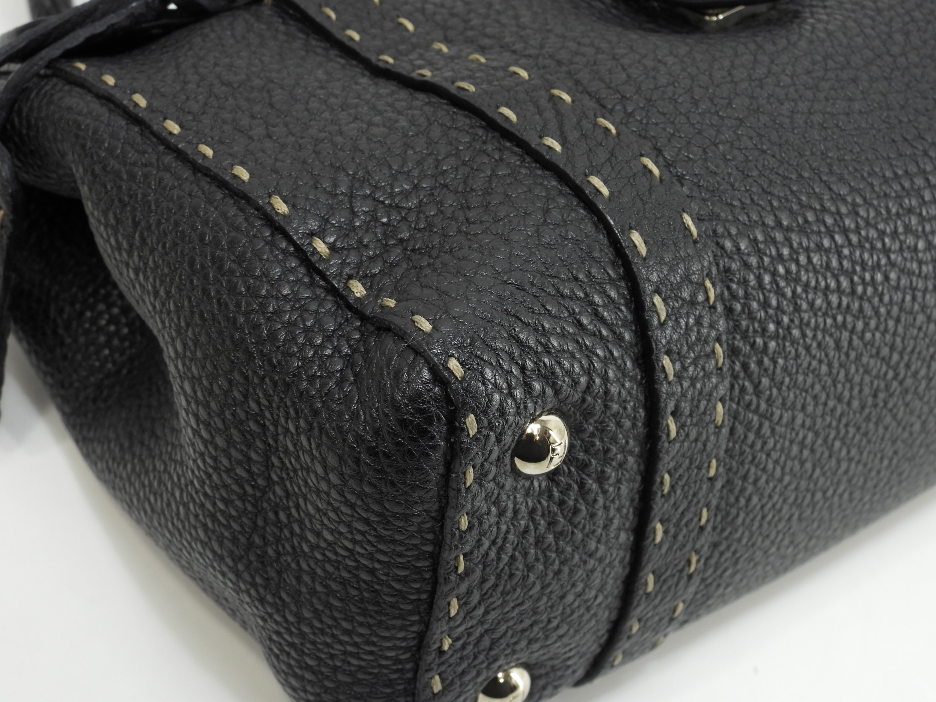 ミニリンダ セレリアレザー 黒 シルバー金具 ハンドバッグ小 極美品@ 24 ミニリンダ セレリアレザー 黒 シルバー金具 ハンドバッグ小 極美品@ 24