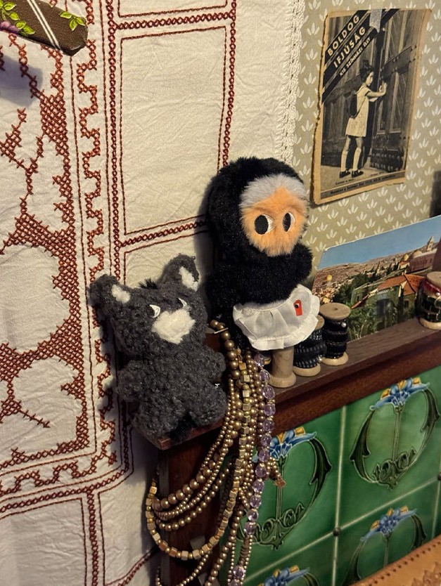 正規品 【YiaYia and friends】 DOLL KEYRING ロバ イヤイヤ SANTA DOLL KEYRING サンタ ロバ サンタ イヤイヤ キーリング ぬいぐるみ キーホルダー