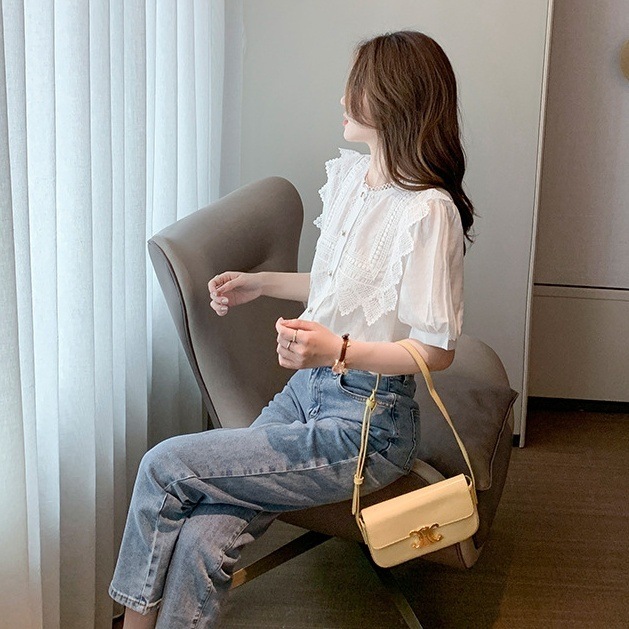 トップス ブラウス 5分袖 クルーネック 刺繡 レース プルオーバーミディアム丈 かわいい 大人可愛い きれいめ シンプル 上品 おしゃれ かっこいい カジュアル こなれ感 個性的 主役級 存在感