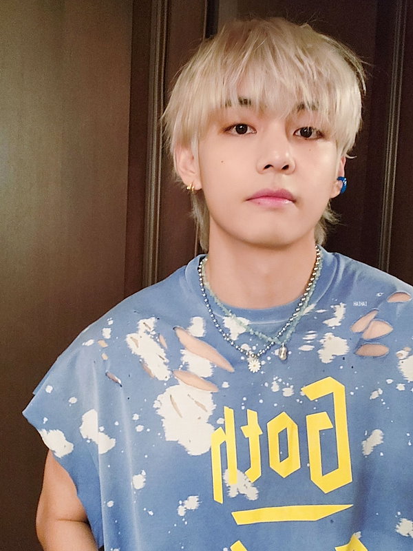 Qoo10] NiRO SERENDIPITY [BTS Vテテ着用] WHiTE n