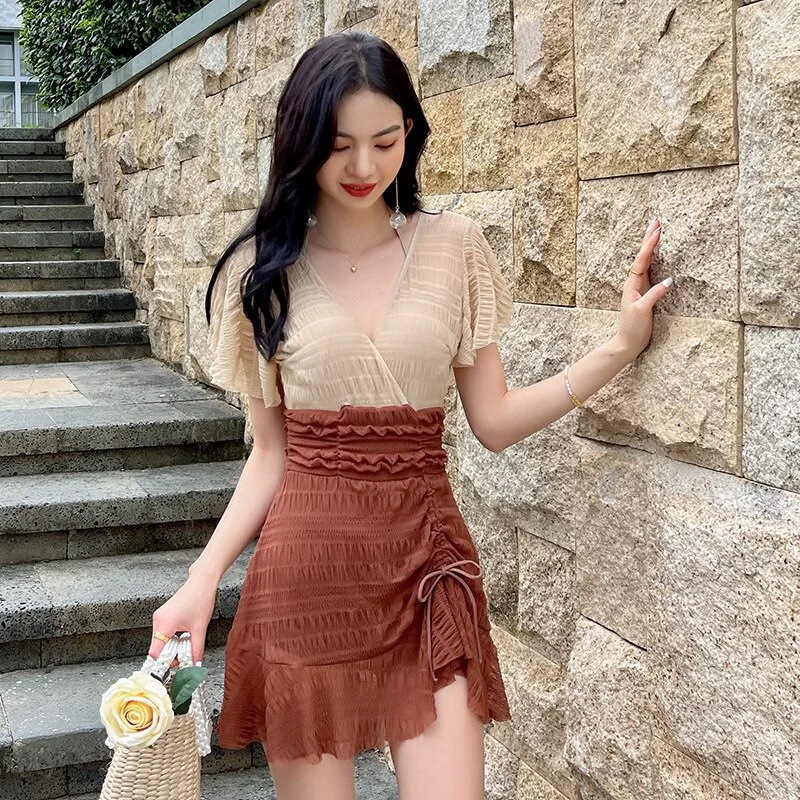 体型カバー ラッシュガード 体型カバー 一体式 日焼け止め メガ割 レディース 大きい 水陸両用 水着 水着 ワンピース水着 レースアップ