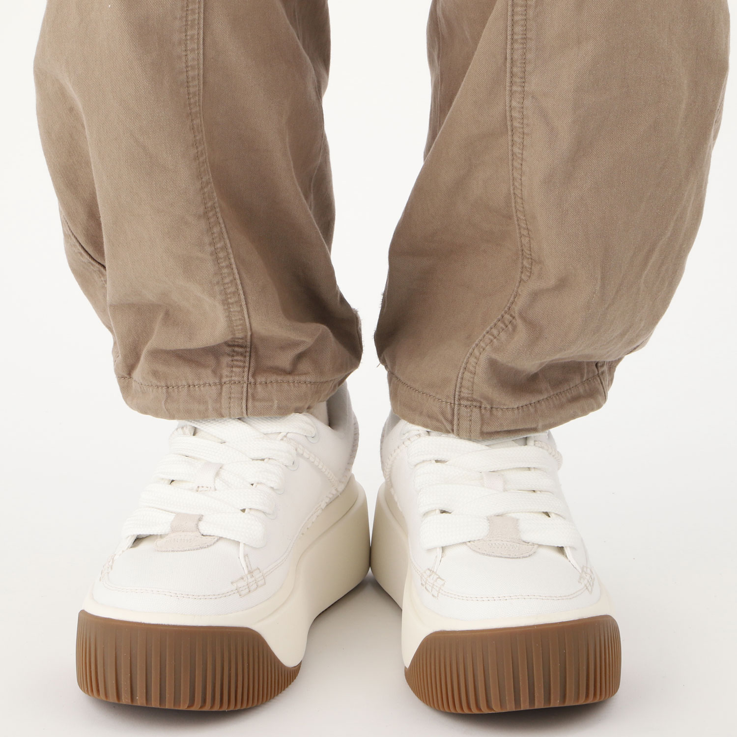 Qoo10] UGG スニーカー スリッポン イージー ダジッ
