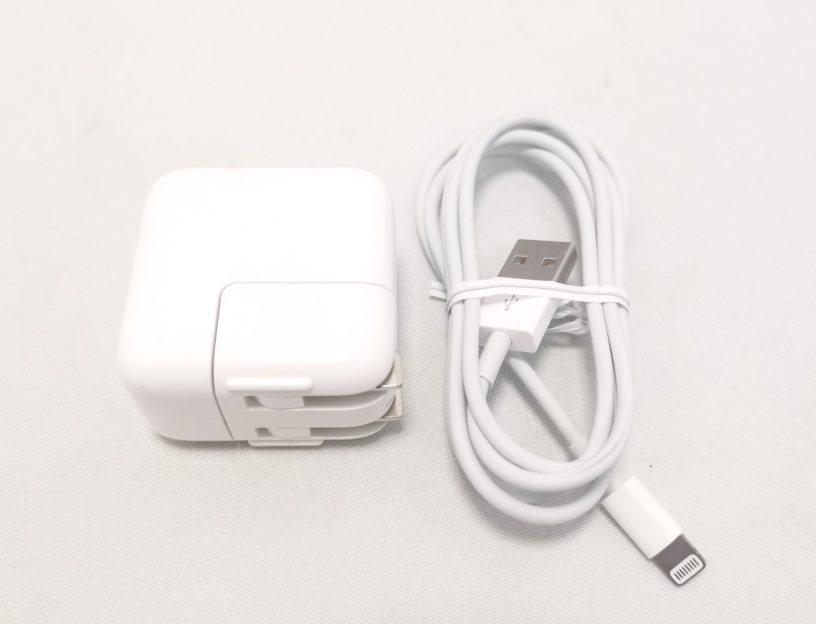 [整備済み品]iPad 10.2インチ 第7世代 Wi-Fi 32GB 2019年秋モデル MW752J/A [シルバー]　A2197