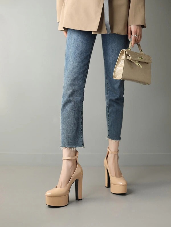 【急速出荷!】春ロリータ 厚底 ロリィタパンプス ゴスロリ おでこ靴 ロリィタ靴 ヒール13.5 センチ レディース 大人 可愛い 女の子 リボン付き 日常 文化祭 イベント 美脚 お茶会 通学 小さ 【急速出荷!】春ロリータ 厚底 ロリィタパンプス ゴスロリ おでこ靴 ロリィタ靴 ヒール13.5 センチ レディース 大人 可愛い 女の子 リボン付き 日常 文化祭 イベント 美脚 お茶会 通学 小さ