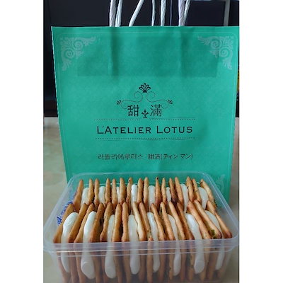 Qoo10] 『予約販売』 台湾 紙袋付き！台湾 台北 : 食品