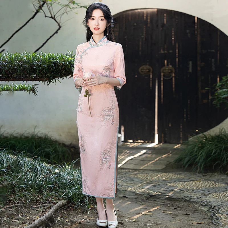 ワンピースドレスドレス刺繍された改良ピンクチョンサムドレス2025春と夏の二重層の刺繍入りジャクアードフィリグリー ワンピースドレスドレス刺繍された改良ピンクチョンサムドレス2025春と夏の二重層の刺繍入りジャクアードフィリグリー