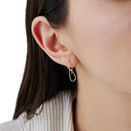 4cd516797【送料無料】【ラッピング無料】ヨンドシー 4℃ K10イエローゴールド ピアス ブランド 正規品 新品 ギフト プレゼント 人気 おすすめ 誕生日 記念日 クリスマス 4cd516797【送料無料】【ラッピング無料】ヨンドシー 4℃ K10イエローゴールド ピアス ブランド 正規品 新品 ギフト プレゼント 人気 おすすめ 誕生日 記念日 クリスマス