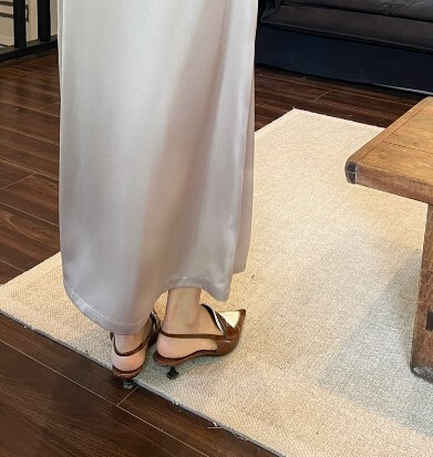 ロングスカート スカート フレンチ サテン プリーツ ドレープ スリムスカート ロング丈スカート ハイウエスト きれいめ おしゃれ ハイエンド ラグジュアリー 個性的 高級感 存在感 プリーツ レトロ