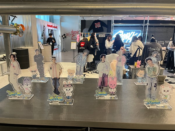 Qoo10] JYP Entertainment [予約] [特典あり] [SKZOO P