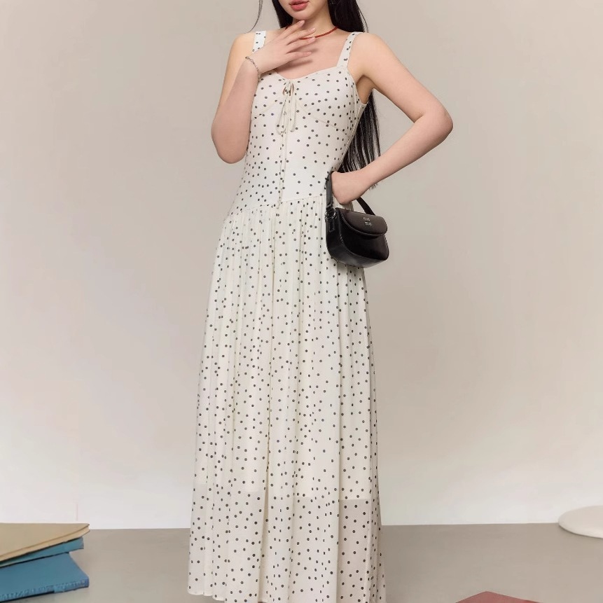 【急速発送】低身長霊動少微復古波点キャミワンピース秋の万能アイテム 【急速発送】低身長霊動少微復古波点キャミワンピース秋の万能アイテム