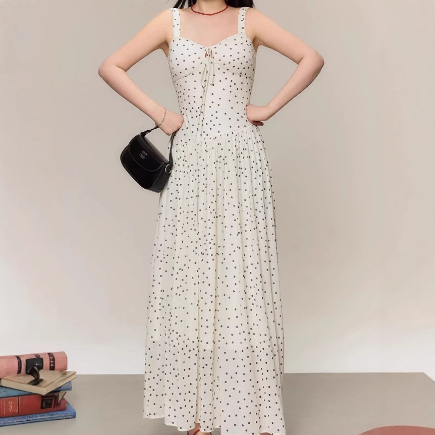 【急速発送】低身長霊動少微復古波点キャミワンピース秋の万能アイテム 【急速発送】低身長霊動少微復古波点キャミワンピース秋の万能アイテム