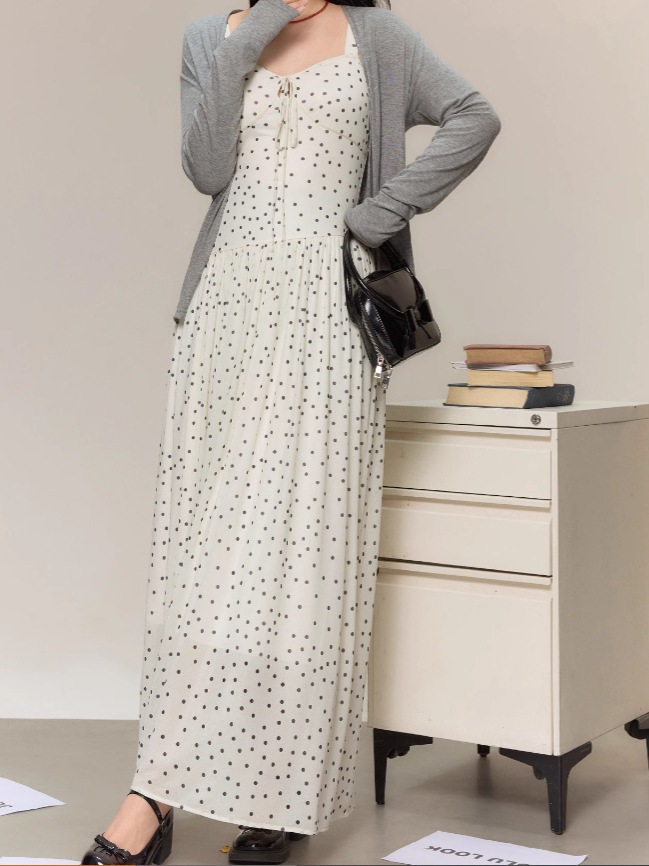 【急速発送】低身長霊動少微復古波点キャミワンピース秋の万能アイテム 【急速発送】低身長霊動少微復古波点キャミワンピース秋の万能アイテム