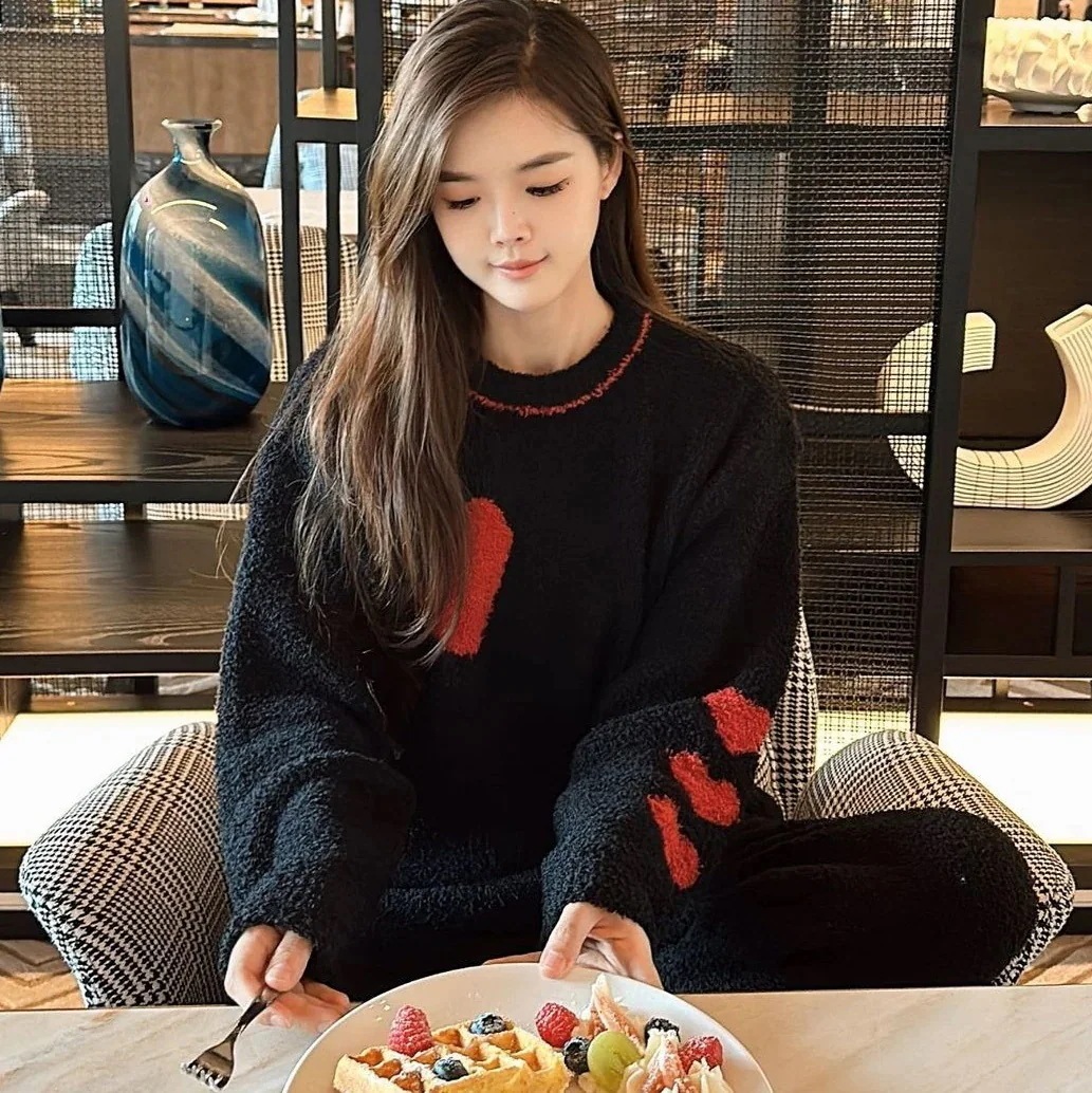 【急速発送】フリース 女子会 ホームウェア 部屋着 寝巻き モコモコ もこもこ ウェア お洒落 おしゃれ パジャマ ナイトウェア レディース オルチャン レッド韓国 赤 ブラック 黒 ハートフリースパ