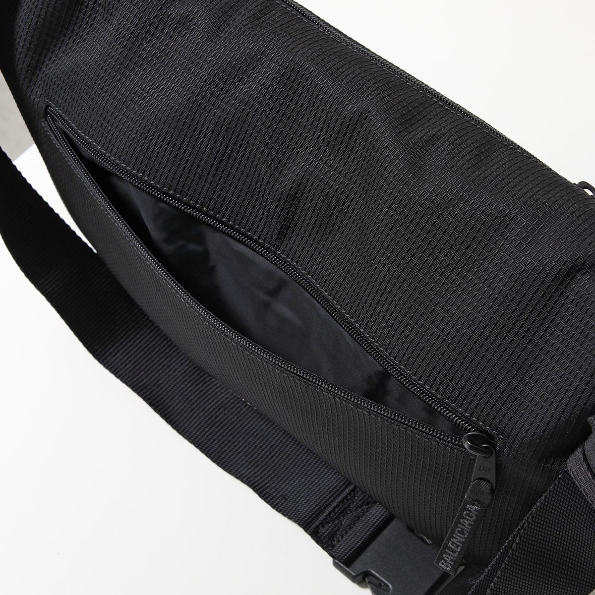 BALENCIAGA バレンシアガ ボディバッグ UNITY BELTPACK L 792072 2AA5S メンズ ベルトパック ロゴ 鞄 1000 BLACK