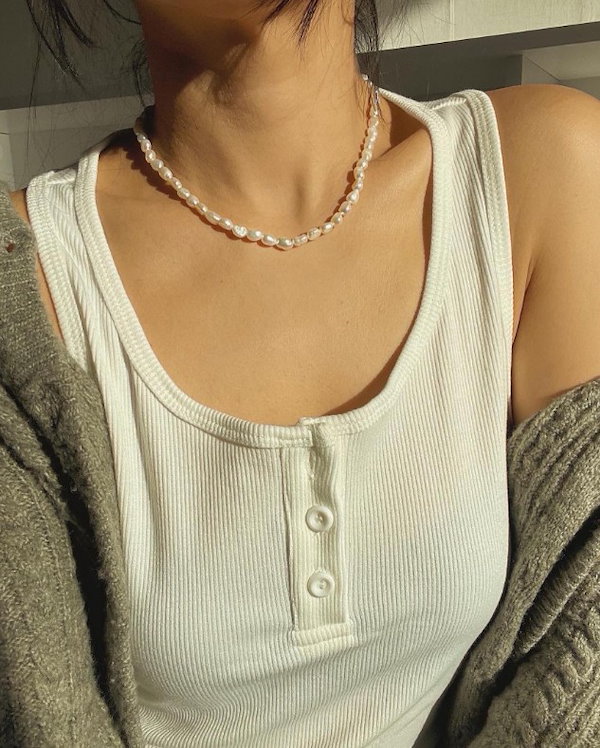 【justLoveR.】Sienna Pearl Necklace▲BTS着用 Qoo10] justLoveR. [BTS Vテテ着用]Sienna Pe : 腕時計