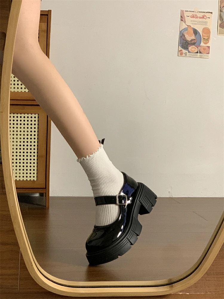 制服靴 おしゃれ フォーマルシューズ きれいめ PUレザー 卒業 シューズ 厚底 太ヒール 艶あり 歩きやすい ビジネス シンプル 普段使 通勤 光沢 キラ 仕事 可愛い 卒業 入学 カジュアル ファ 制服靴 おしゃれ フォーマルシューズ きれいめ PUレザー 卒業 シューズ 厚底 太ヒール 艶あり 歩きやすい ビジネス シンプル 普段使 通勤 光沢 キラ 仕事 可愛い 卒業 入学 カジュアル ファ