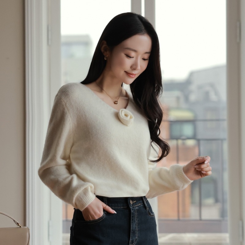 Click & Funny Mule ローズウールネックニット Click & Funny Mule ローズウールネックニット