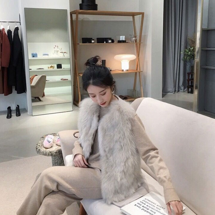 ベストファーベストショート丈クルーネックレディースフェイクファーベストジレもこもこふわふわボリューム感ファージャケットノーカラーノースリーブ韓国冬秋アウター羽織りミドル丈レイヤードコーデきれいめ大人可 ベストファーベストショート丈クルーネックレディースフェイクファーベストジレもこもこふわふわボリューム感ファージャケットノーカラーノースリーブ韓国冬秋アウター羽織りミドル丈レイヤードコーデきれいめ大人可