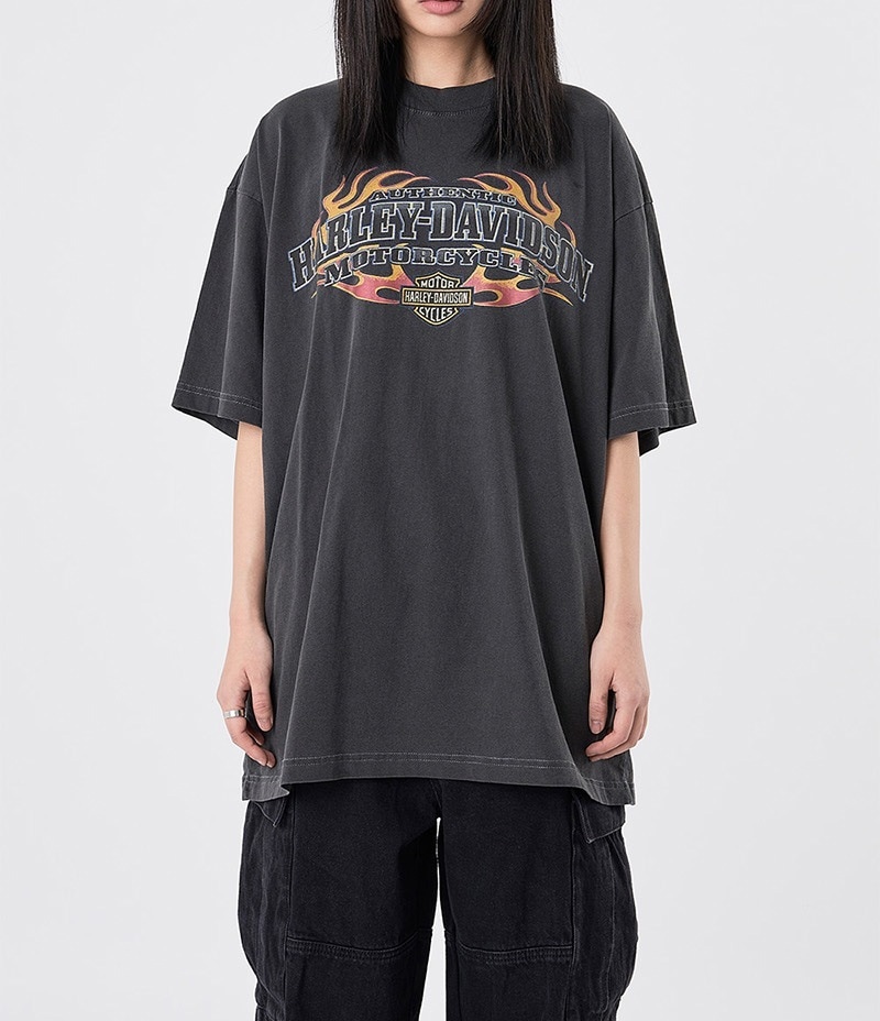[韓國正品店][LE SSERAFIMユンジン着用] Fire Harley Davidson Printed Pigment T-shirt