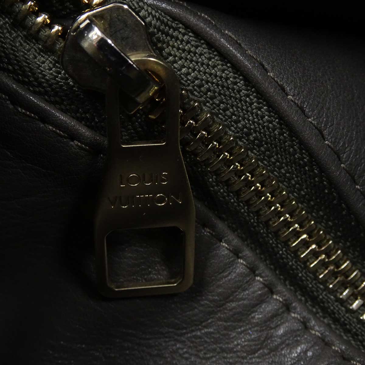 【中古】ルイ・ヴィトン ウィスパーGM ハンドバッグ スエード パイソン モノグラム ブラック系 M95811 Louis Vuitton