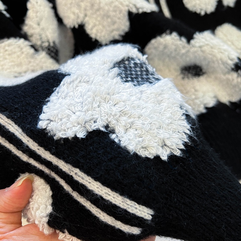 花柄ニットセーター レディース トップス 長袖 大人可愛い カジュアル 秋 冬 通勤 お出かけ 休日 ショッピング カフェ 楽ちん 暖かい S M L XL 2XL ブラック 花柄ニットセーター レディース トップス 長袖 大人可愛い カジュアル 秋 冬 通勤 お出かけ 休日 ショッピング カフェ 楽ちん 暖かい S M L XL 2XL ブラック