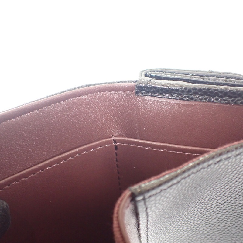 クラシックスモール フラップウォレット AP0230_Y33352_C3906 三つ折り財布 グレインカーフレザー ブラック ゴールド金具 レディース【Sランク】 クラシックスモール フラップウォレット AP0230_Y33352_C3906 三つ折り財布 グレインカーフレザー ブラック ゴールド金具 レディース【Sランク】