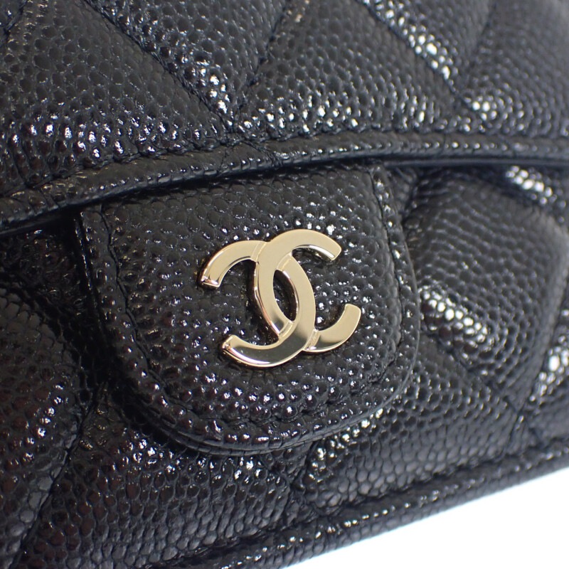 クラシックスモール フラップウォレット AP0230_Y33352_C3906 三つ折り財布 グレインカーフレザー ブラック ゴールド金具 レディース【Sランク】 クラシックスモール フラップウォレット AP0230_Y33352_C3906 三つ折り財布 グレインカーフレザー ブラック ゴールド金具 レディース【Sランク】