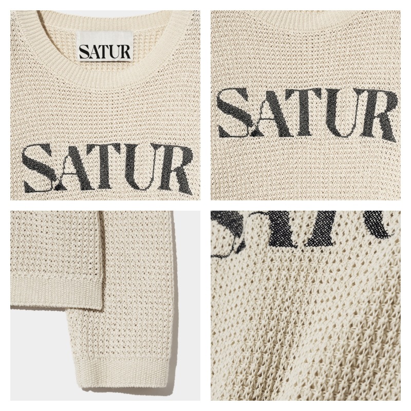 SATUR】 LOGO EMBROIDERY CREW NECK KNIT : RESORT IVORY