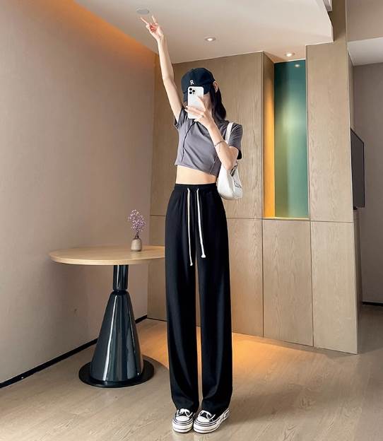 ボトムス パンツ ストレートパンツ カジュアルパンツ レギュラー丈 ストレート ポケット ハイウエスト ウエストゴム 伸縮性 かわいい 大人可愛い シンプル カジュアル 大人 おしゃれ お洒落 かっこ